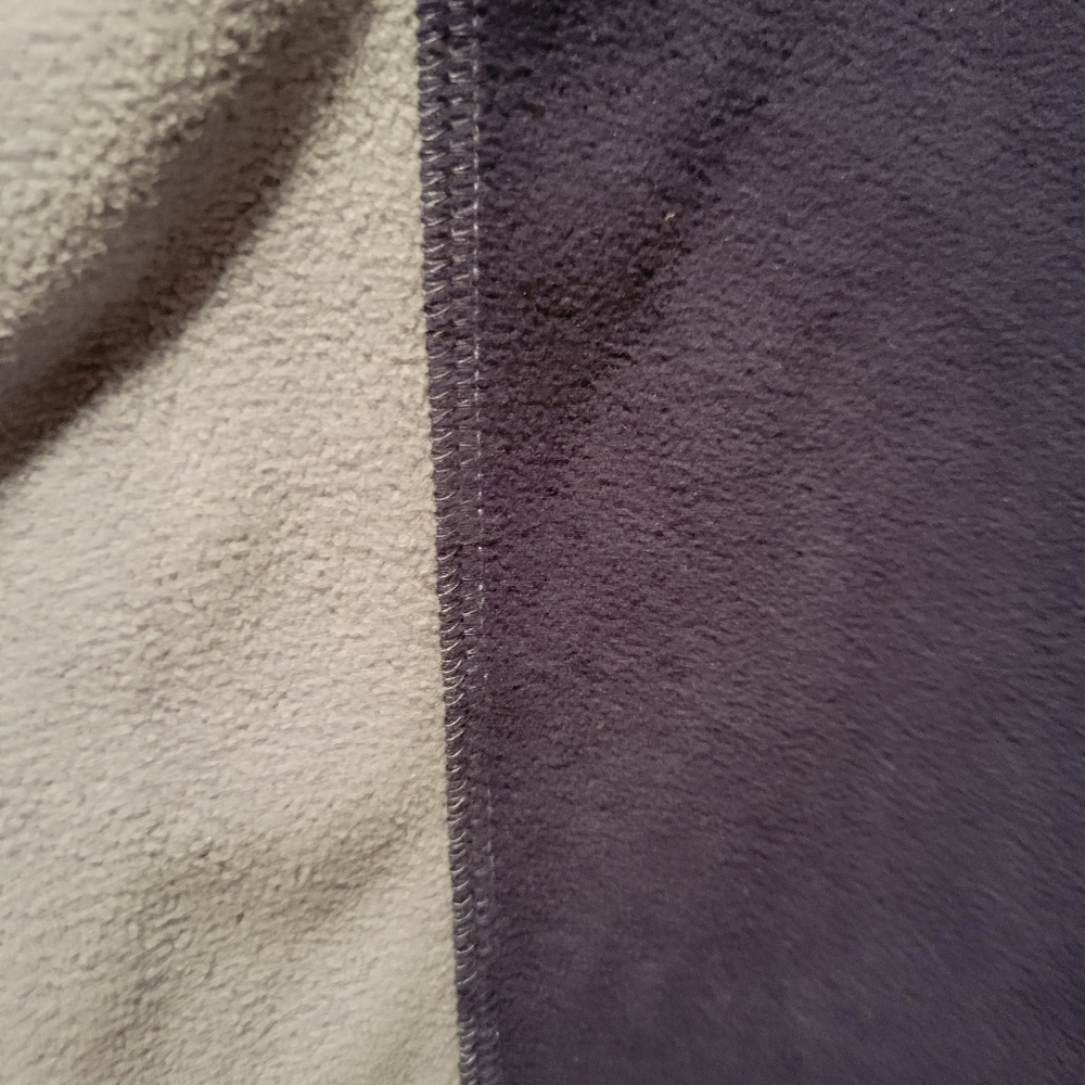 Fleece pullover - Picture 3 of 8